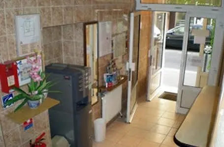 デ ザンドリ ホテル *