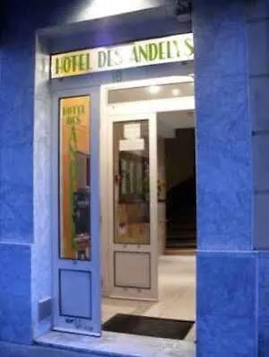 Hotel Des Andelys Paříž