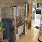 Des Andelys Otel *