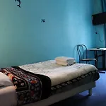 Des Andelys Otel *